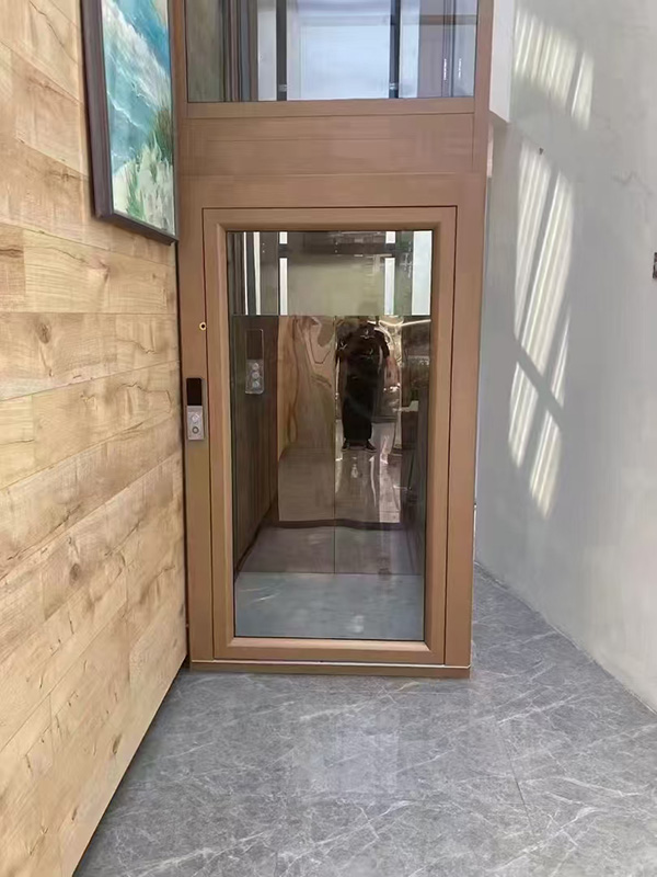 家用电梯