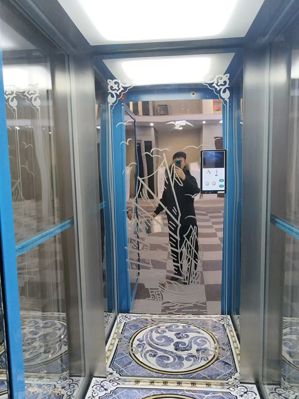 家用电梯