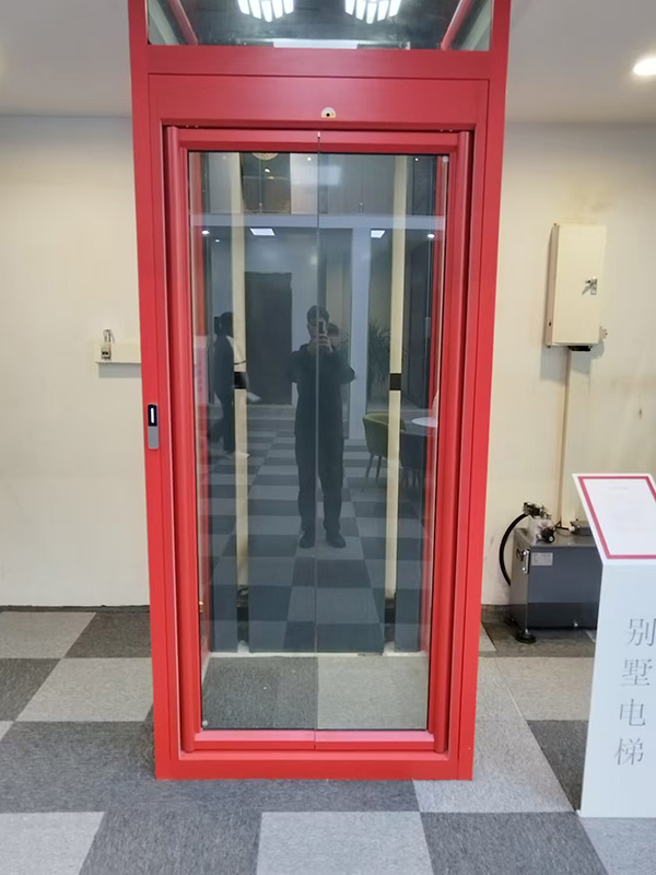 家用电梯